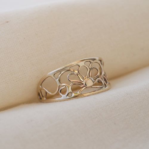 18K Gold Filigree Bloom Ring